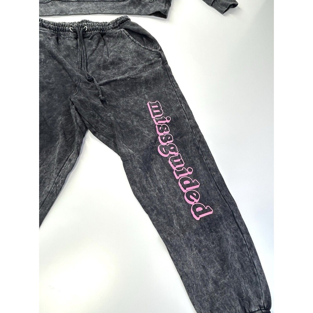 Missguided black acid wash sweatpants with pink graphic lettering - Picture 2 of 16